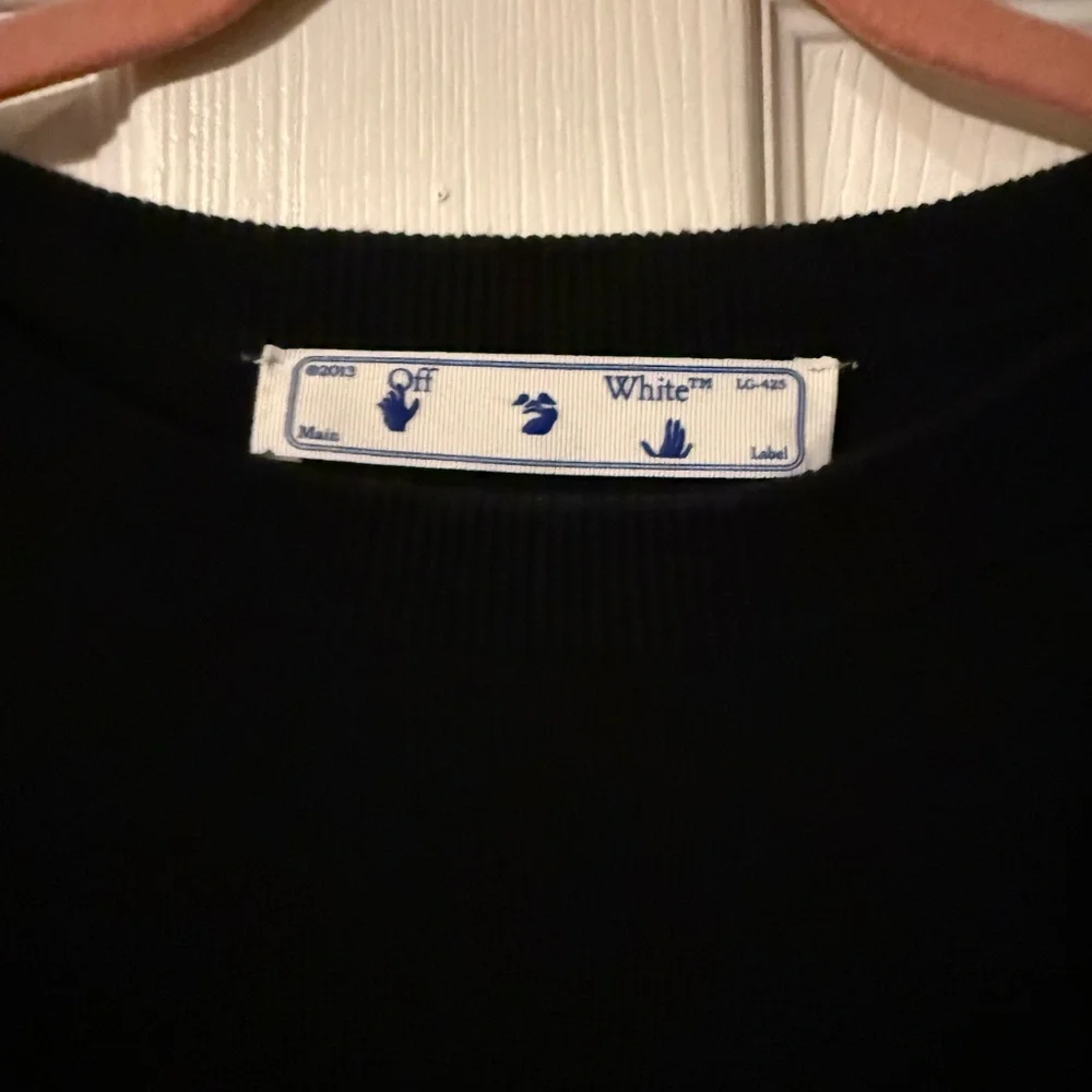 “Off-White” Black Ruffled Sleeve Top - Picture 2 of 3